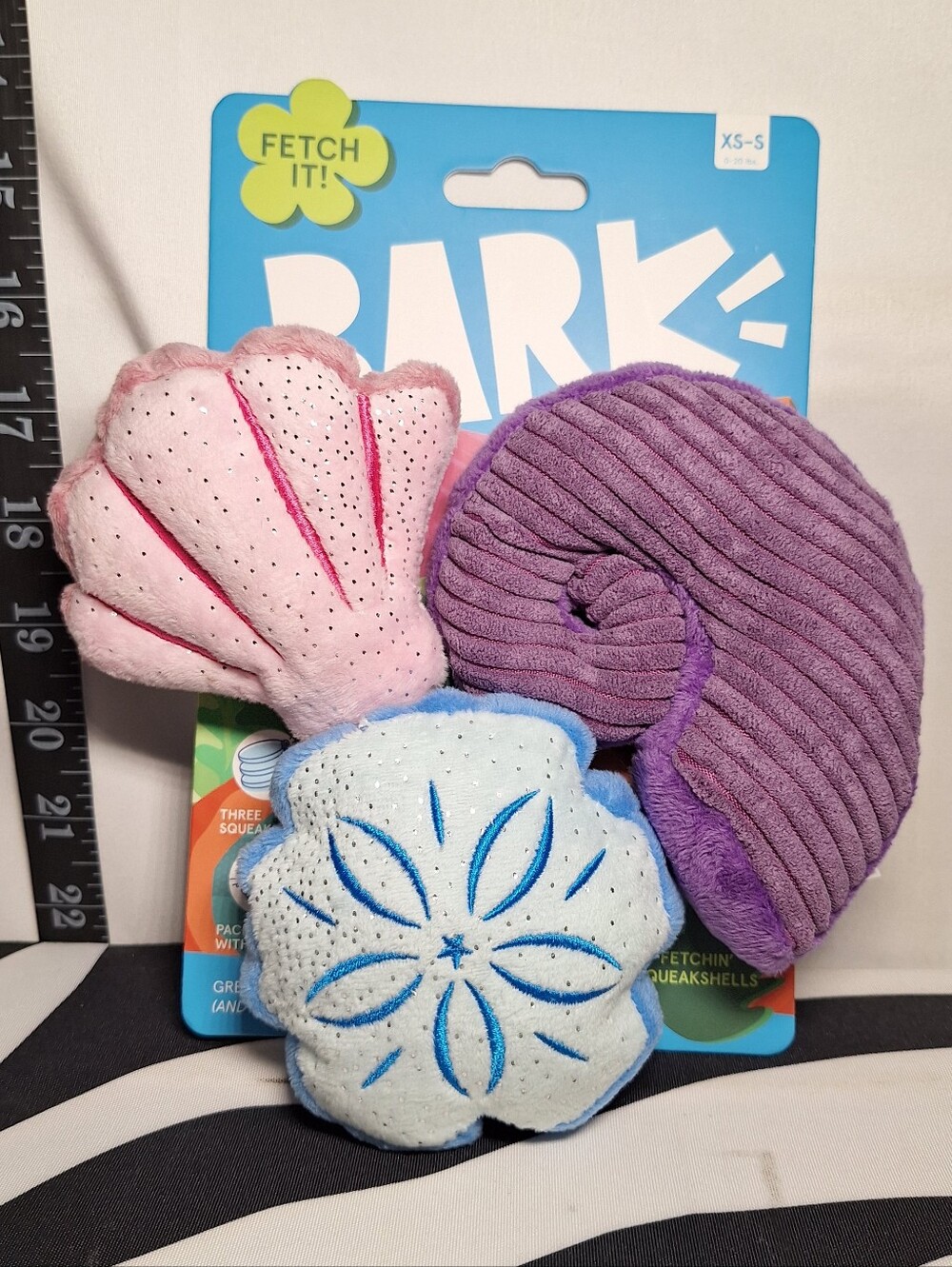 NWT Bark Fetchin' Squeakshells Dog Toy XS-S